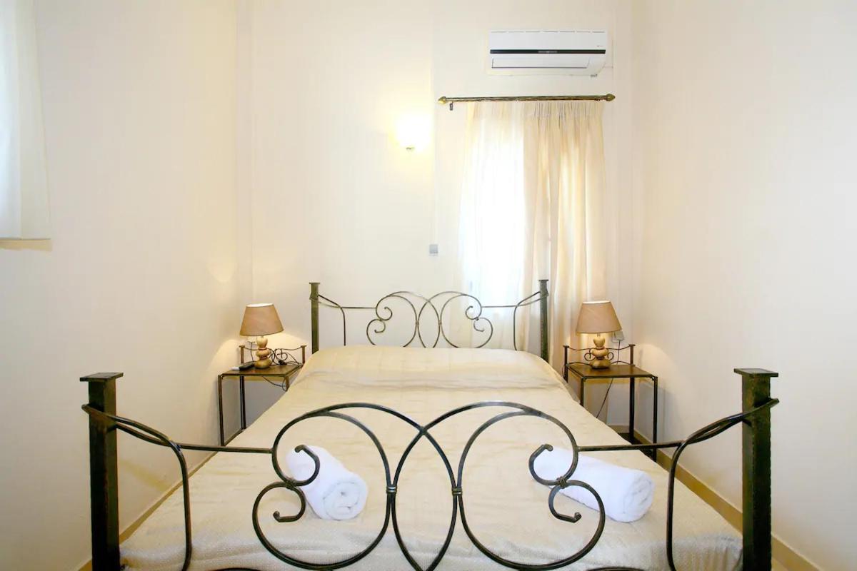 On The Beach Apartments Хора-Сфакіон Екстер'єр фото
