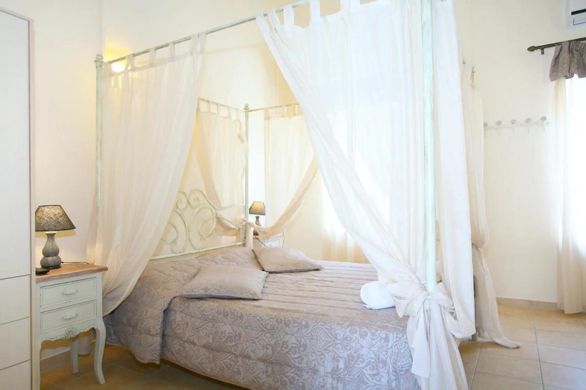 On The Beach Apartments Хора-Сфакіон Екстер'єр фото